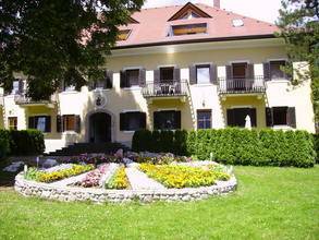 Austria Booking.com
