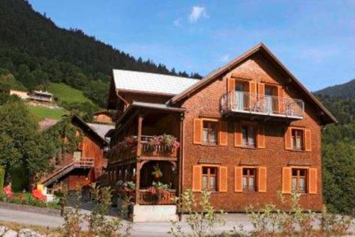 Brand Austria Promo Code Booking.com